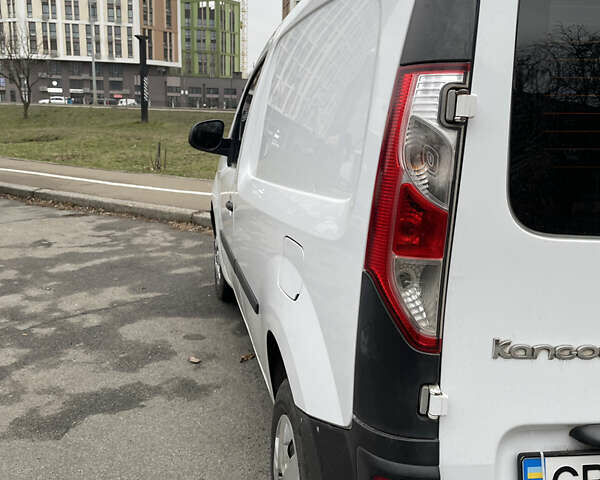Белый Рено Кенгу, объемом двигателя 1.46 л и пробегом 145 тыс. км за 5999 $, фото 5 на Automoto.ua