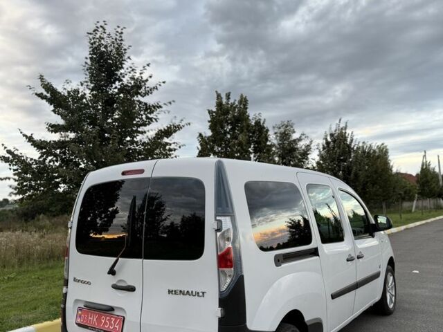 Рено Кенгу 2014 в Ирпене на Automoto.ua Белый Рено Кенгу, объемом двигателя 0 л и пробегом 110 тыс. км за 10500 $, фото 4 на Automoto.ua