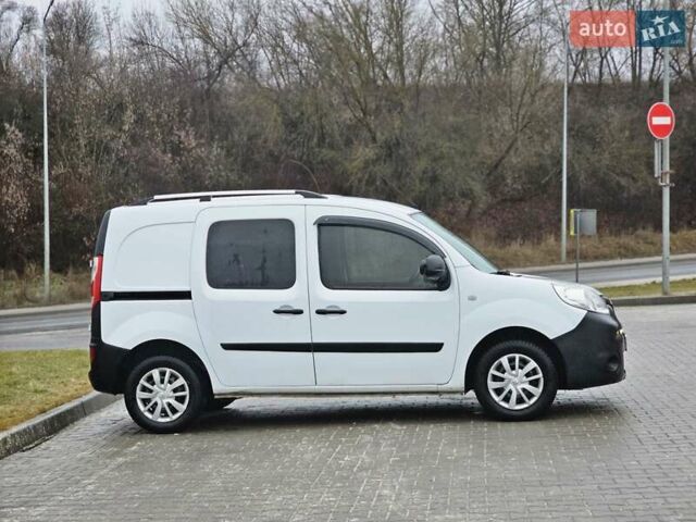 Белый Рено Кенгу, объемом двигателя 1.5 л и пробегом 199 тыс. км за 6499 $, фото 5 на Automoto.ua