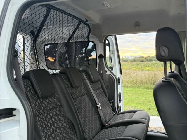 Рено Кенгу 2014 в Ирпене на Automoto.ua Белый Рено Кенгу, объемом двигателя 0 л и пробегом 110 тыс. км за 10500 $, фото 6 на Automoto.ua