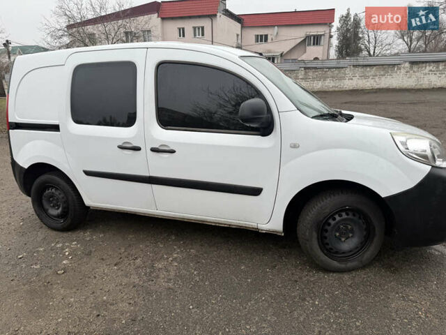 Белый Рено Кенгу, объемом двигателя 1.5 л и пробегом 269 тыс. км за 7800 $, фото 8 на Automoto.ua