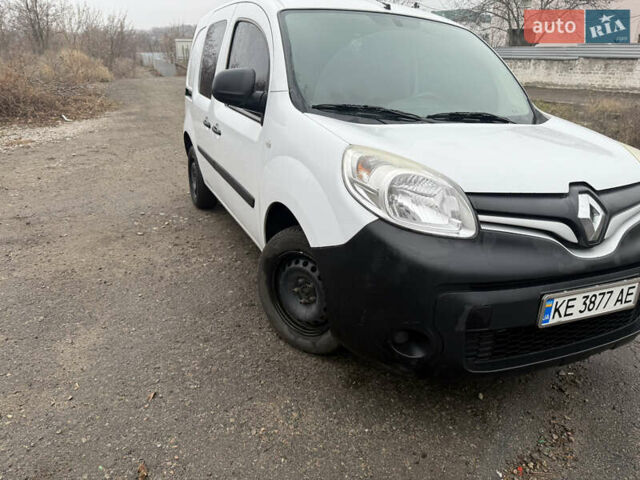 Белый Рено Кенгу, объемом двигателя 1.5 л и пробегом 269 тыс. км за 7800 $, фото 3 на Automoto.ua