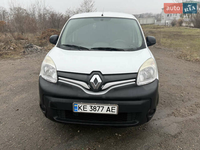 Белый Рено Кенгу, объемом двигателя 1.5 л и пробегом 269 тыс. км за 7800 $, фото 2 на Automoto.ua