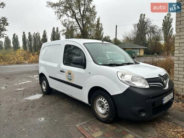 Белый Рено Кенгу, объемом двигателя 1.46 л и пробегом 190 тыс. км за 7900 $, фото 4 на Automoto.ua