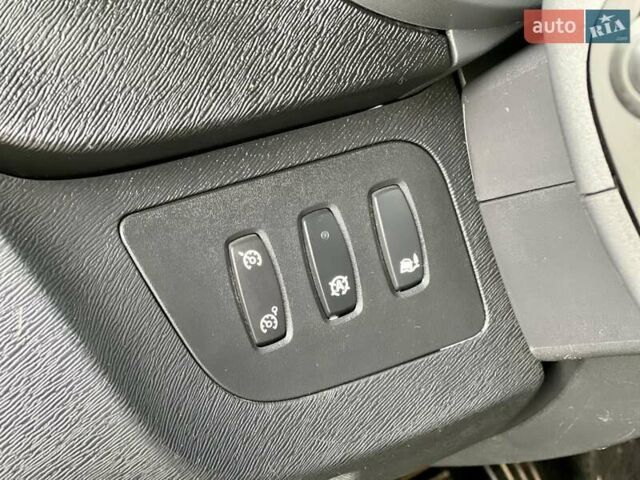 Белый Рено Кенгу, объемом двигателя 1.46 л и пробегом 234 тыс. км за 7000 $, фото 12 на Automoto.ua