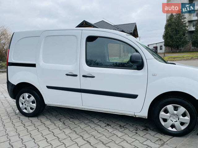 Белый Рено Кенгу, объемом двигателя 1.46 л и пробегом 237 тыс. км за 8900 $, фото 14 на Automoto.ua