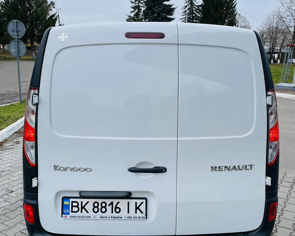 Белый Рено Кенгу, объемом двигателя 1.46 л и пробегом 237 тыс. км за 8900 $, фото 23 на Automoto.ua