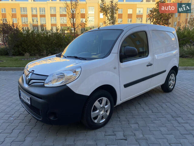 Белый Рено Кенгу, объемом двигателя 1.5 л и пробегом 220 тыс. км за 9600 $, фото 1 на Automoto.ua