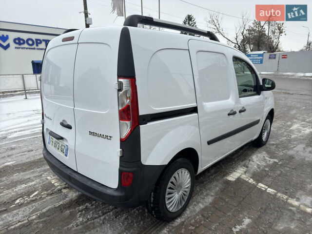 Белый Рено Кенгу, объемом двигателя 1.5 л и пробегом 165 тыс. км за 10999 $, фото 2 на Automoto.ua