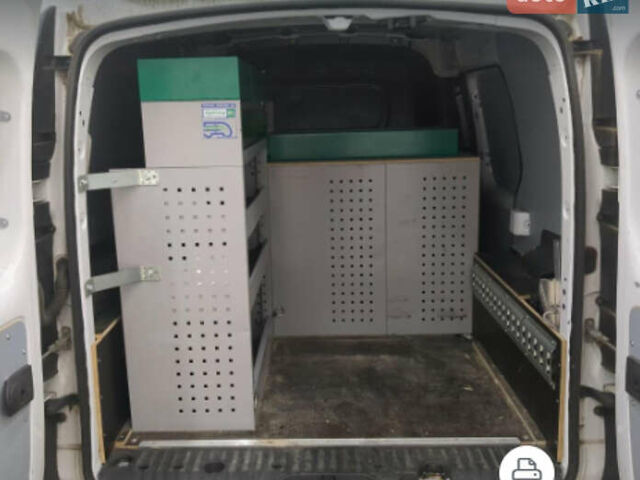 Белый Рено Кенгу, объемом двигателя 1.5 л и пробегом 165 тыс. км за 10999 $, фото 12 на Automoto.ua