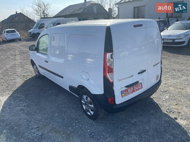 Белый Рено Кенгу, объемом двигателя 1.5 л и пробегом 144 тыс. км за 13900 $, фото 21 на Automoto.ua