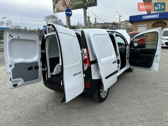 Белый Рено Кенгу, объемом двигателя 1.5 л и пробегом 119 тыс. км за 11900 $, фото 60 на Automoto.ua