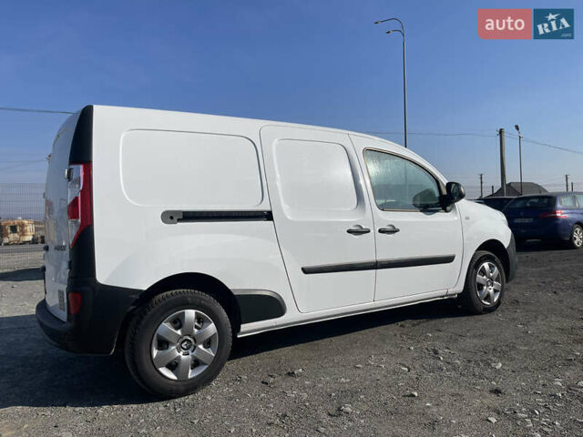 Белый Рено Кенгу, объемом двигателя 1.5 л и пробегом 144 тыс. км за 13900 $, фото 11 на Automoto.ua