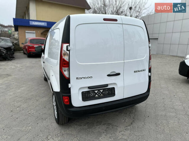 Белый Рено Кенгу, объемом двигателя 1.5 л и пробегом 119 тыс. км за 11900 $, фото 84 на Automoto.ua