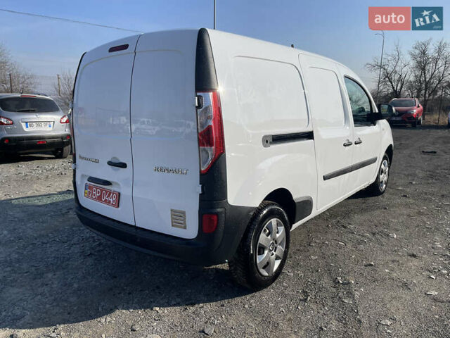 Белый Рено Кенгу, объемом двигателя 1.5 л и пробегом 144 тыс. км за 13900 $, фото 5 на Automoto.ua