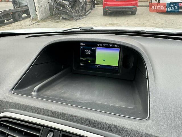 Белый Рено Кенгу, объемом двигателя 1.5 л и пробегом 119 тыс. км за 11900 $, фото 36 на Automoto.ua