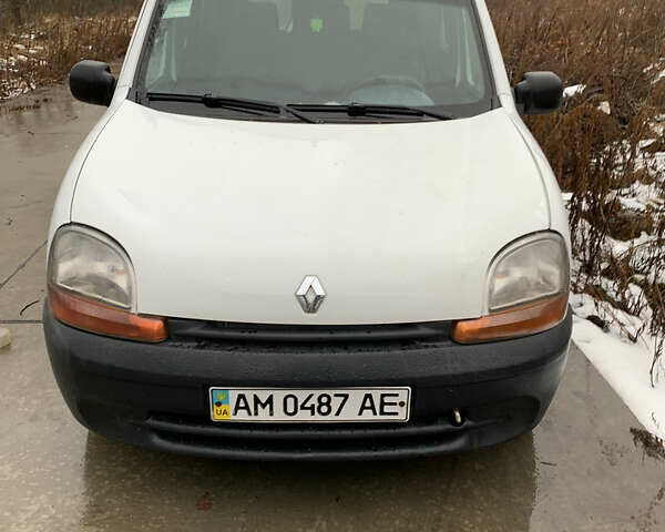Белый Рено Кенгу, объемом двигателя 1.9 л и пробегом 290 тыс. км за 2500 $, фото 1 на Automoto.ua