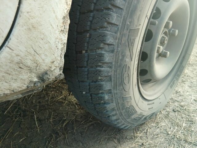 Белый Рено Кенгу, объемом двигателя 0 л и пробегом 328 тыс. км за 2000 $, фото 7 на Automoto.ua