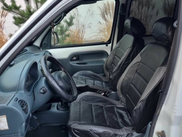 Рено Кєнгу 1998 у Луцьку на Automoto.ua Білий Рено Кєнгу, об'ємом двигуна 1.9 л та пробігом 300 тис. км за 2450 $, фото 11 на Automoto.ua