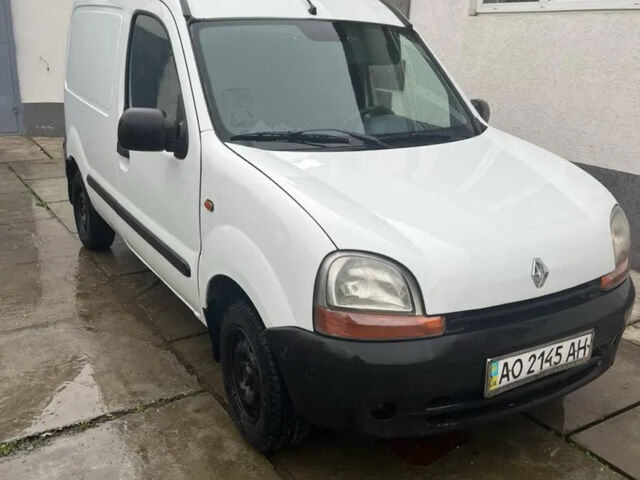 Белый Рено Кенгу, объемом двигателя 1.2 л и пробегом 400 тыс. км за 1550 $, фото 2 на Automoto.ua
