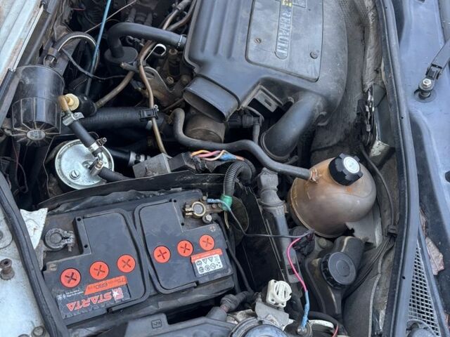 Білий Рено Кєнгу, об'ємом двигуна 1.9 л та пробігом 190 тис. км за 2200 $, фото 4 на Automoto.ua