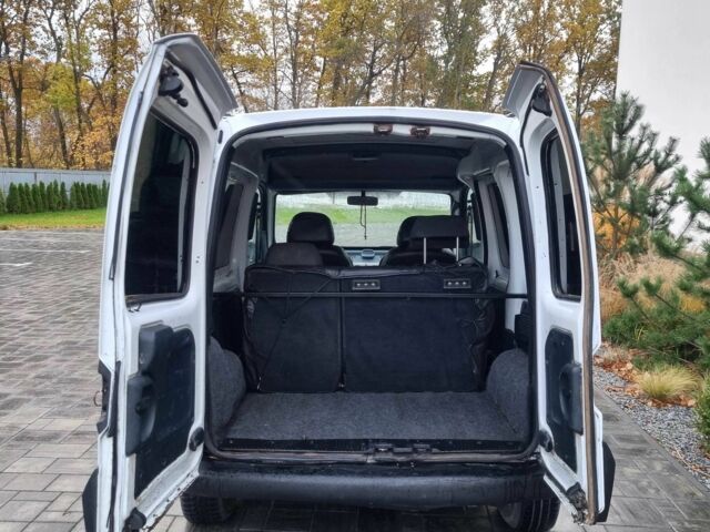 Рено Кєнгу 1998 у Луцьку на Automoto.ua Білий Рено Кєнгу, об'ємом двигуна 1.9 л та пробігом 300 тис. км за 2450 $, фото 8 на Automoto.ua