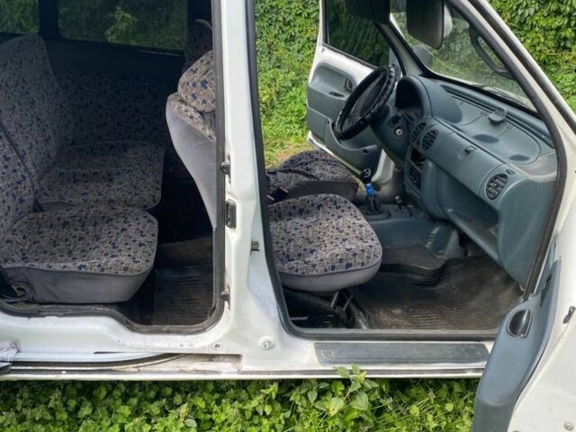 Білий Рено Кєнгу, об'ємом двигуна 1.9 л та пробігом 30 тис. км за 1250 $, фото 4 на Automoto.ua