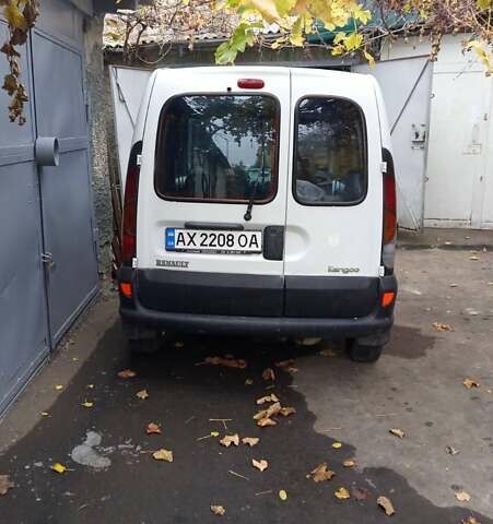 Білий Рено Кєнгу, об'ємом двигуна 1.15 л та пробігом 210 тис. км за 3700 $, фото 4 на Automoto.ua