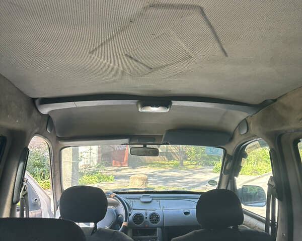 Рено Кенгу 1999 в Киеве на Automoto.ua Белый Рено Кенгу, объемом двигателя 1.2 л и пробегом 300 тыс. км за 1600 $, фото 9 на Automoto.ua