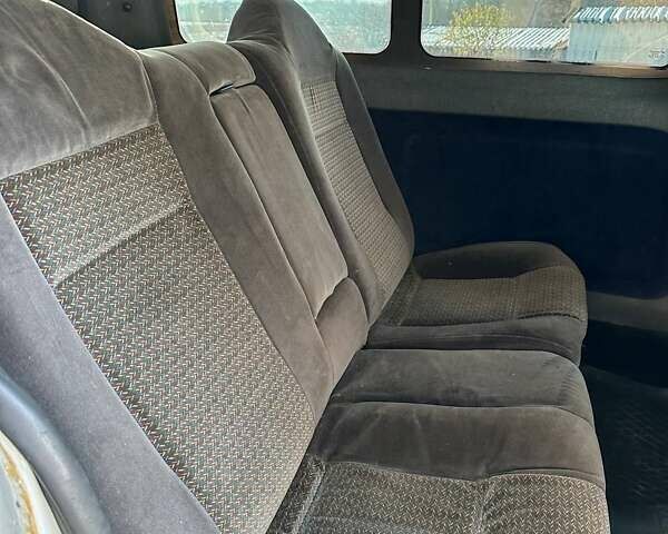 Белый Рено Кенгу, объемом двигателя 1.89 л и пробегом 145 тыс. км за 2650 $, фото 13 на Automoto.ua