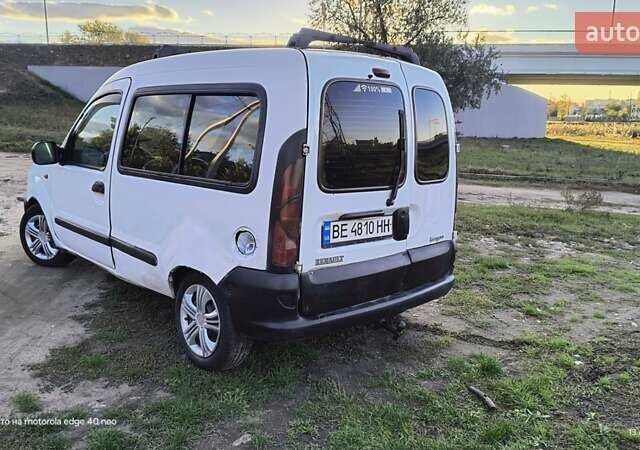 Белый Рено Кенгу, объемом двигателя 1.9 л и пробегом 300 тыс. км за 1850 $, фото 4 на Automoto.ua