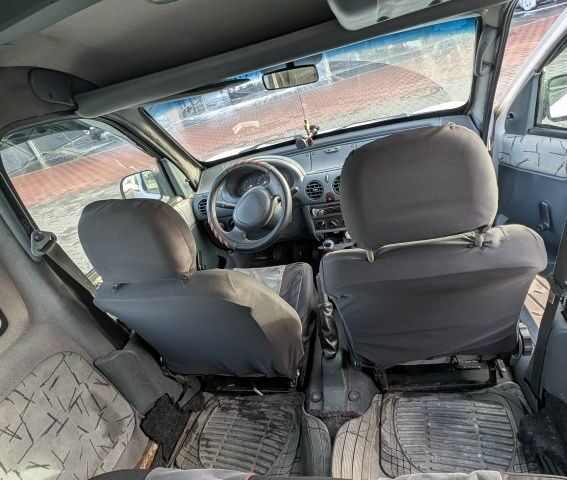 Белый Рено Кенгу, объемом двигателя 1.9 л и пробегом 290 тыс. км за 1499 $, фото 14 на Automoto.ua