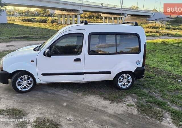 Белый Рено Кенгу, объемом двигателя 1.9 л и пробегом 300 тыс. км за 1850 $, фото 7 на Automoto.ua