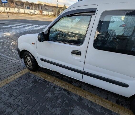 Белый Рено Кенгу, объемом двигателя 1.9 л и пробегом 290 тыс. км за 1499 $, фото 5 на Automoto.ua