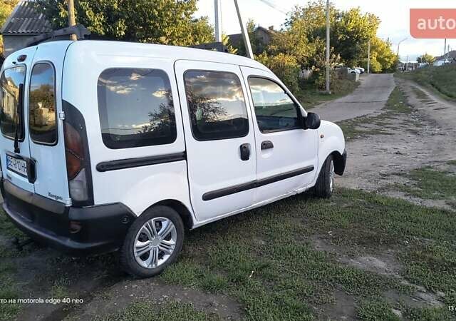 Белый Рено Кенгу, объемом двигателя 1.9 л и пробегом 300 тыс. км за 1850 $, фото 8 на Automoto.ua