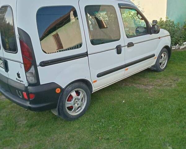 Белый Рено Кенгу, объемом двигателя 1.87 л и пробегом 365 тыс. км за 3300 $, фото 5 на Automoto.ua