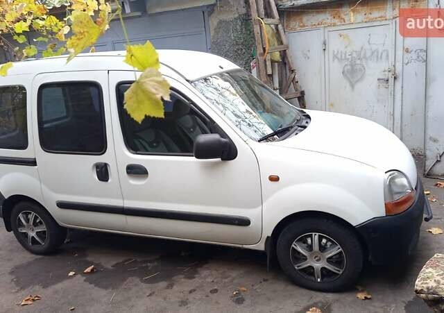 Білий Рено Кєнгу, об'ємом двигуна 1.15 л та пробігом 210 тис. км за 3700 $, фото 8 на Automoto.ua