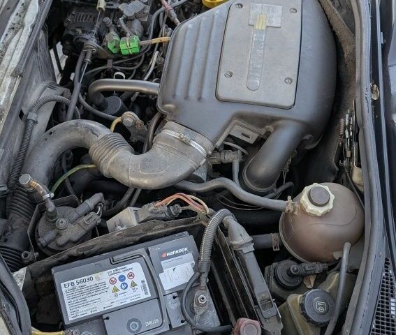 Белый Рено Кенгу, объемом двигателя 1.9 л и пробегом 290 тыс. км за 1499 $, фото 20 на Automoto.ua