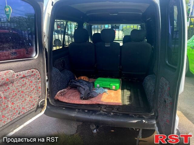 Белый Рено Кенгу, объемом двигателя 1.9 л и пробегом 140 тыс. км за 3850 $, фото 7 на Automoto.ua