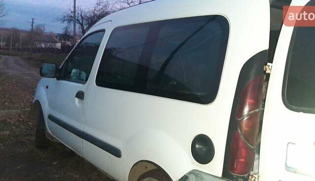 Белый Рено Кенгу, объемом двигателя 1.9 л и пробегом 240 тыс. км за 2500 $, фото 1 на Automoto.ua