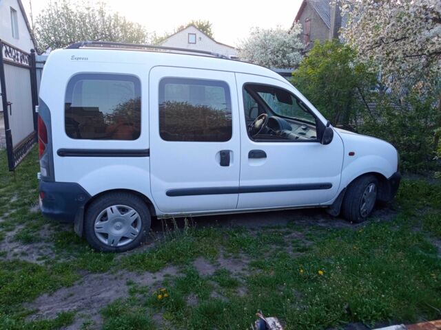 Белый Рено Кенгу, объемом двигателя 1.9 л и пробегом 293 тыс. км за 2800 $, фото 7 на Automoto.ua