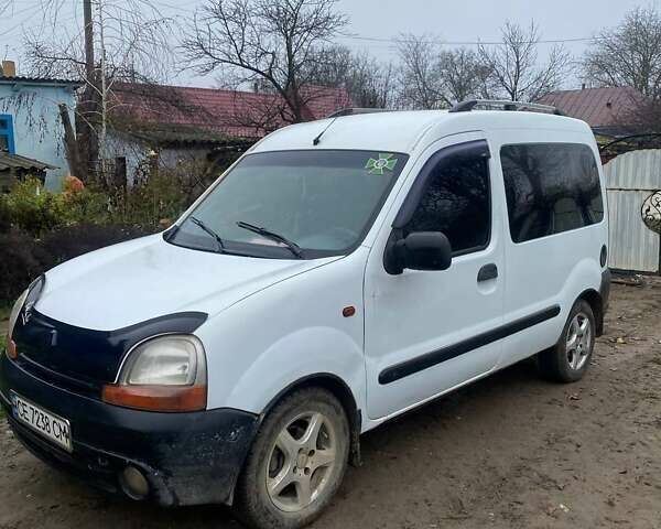 Белый Рено Кенгу, объемом двигателя 1.9 л и пробегом 398 тыс. км за 2700 $, фото 1 на Automoto.ua