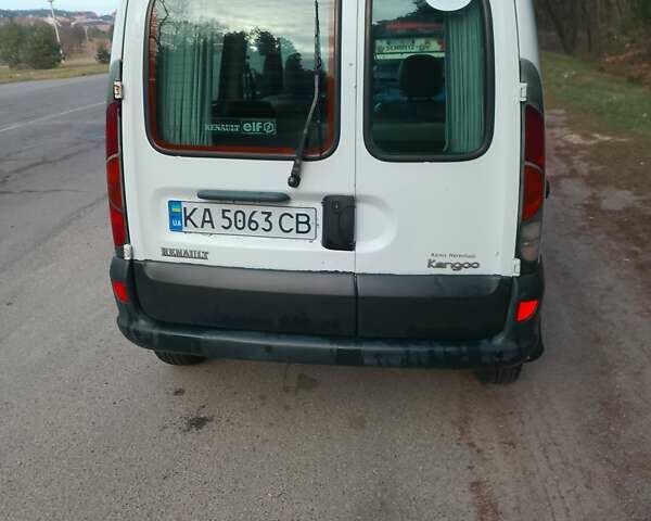 Белый Рено Кенгу, объемом двигателя 1.87 л и пробегом 50 тыс. км за 3000 $, фото 1 на Automoto.ua