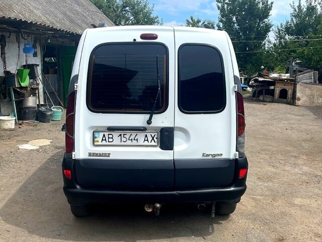 Белый Рено Кенгу, объемом двигателя 1.9 л и пробегом 140 тыс. км за 3850 $, фото 3 на Automoto.ua
