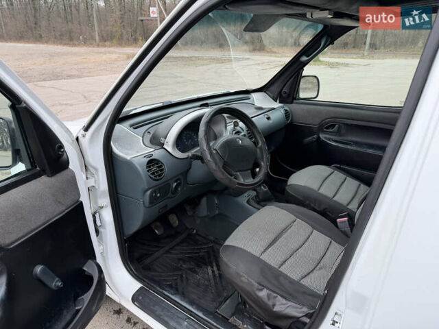 Білий Рено Кєнгу, об'ємом двигуна 1.9 л та пробігом 340 тис. км за 2500 $, фото 24 на Automoto.ua