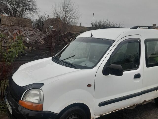 Білий Рено Кєнгу, об'ємом двигуна 1.2 л та пробігом 400 тис. км за 2700 $, фото 3 на Automoto.ua