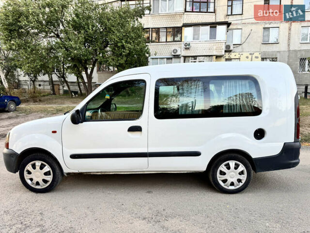 Белый Рено Кенгу, объемом двигателя 0 л и пробегом 399 тыс. км за 2950 $, фото 3 на Automoto.ua