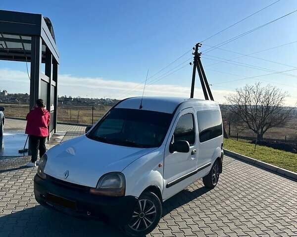 Белый Рено Кенгу, объемом двигателя 1.9 л и пробегом 251 тыс. км за 2650 $, фото 3 на Automoto.ua