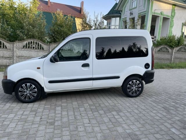 Белый Рено Кенгу, объемом двигателя 1.9 л и пробегом 300 тыс. км за 2000 $, фото 2 на Automoto.ua