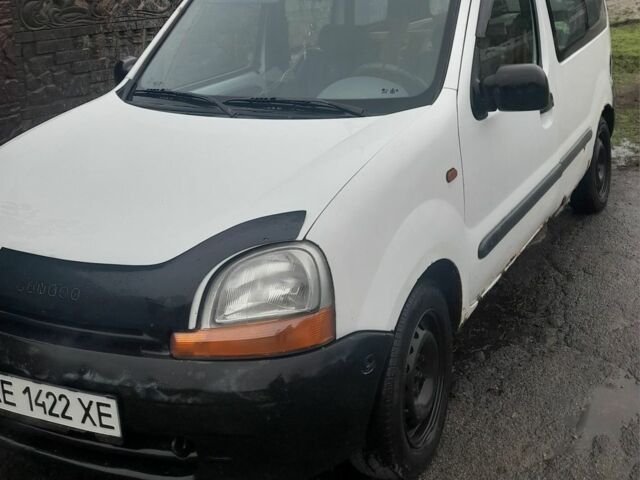 Білий Рено Кєнгу, об'ємом двигуна 1.2 л та пробігом 400 тис. км за 2700 $, фото 1 на Automoto.ua